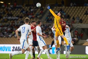 开云手机登录界面-竞争激烈！斯洛文尼亚队战平挪威：欧锦赛预选赛再掀战火()