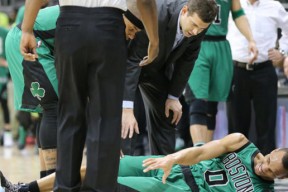 开云sports-绿队后卫砍下三双，带领球队取得胜利()