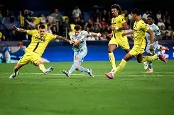 开云体育在线-尤文图斯客场告负，小组出线形势堪忧()