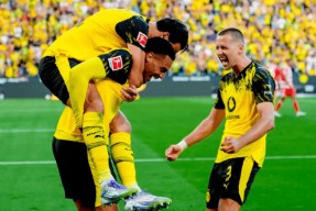 开云体育登录-沃尔夫斯堡主场大捷，摆脱降级区困境()