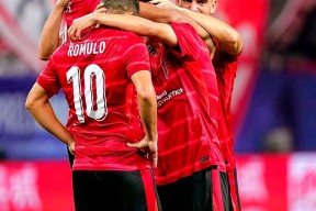 开云体育在线-阿贾克斯开赛酝酿：球队备战浴火重生的简单介绍