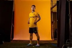 开云体育app-狼队主场-完胜朴茨茅斯，双杀曼联()