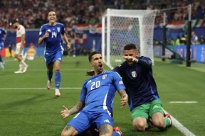 开云体育在线-欧洲足球比赛激情上演，赛场气氛高涨()