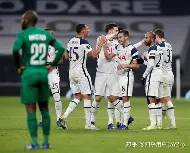 开云体育娱乐app-利物浦大胜对手，赛季表现稳步上升()  第2张